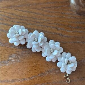 Elegant White Floral Bracelet